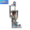 Heating filling machine for paste cosmetics such as lipstick and foundation cream